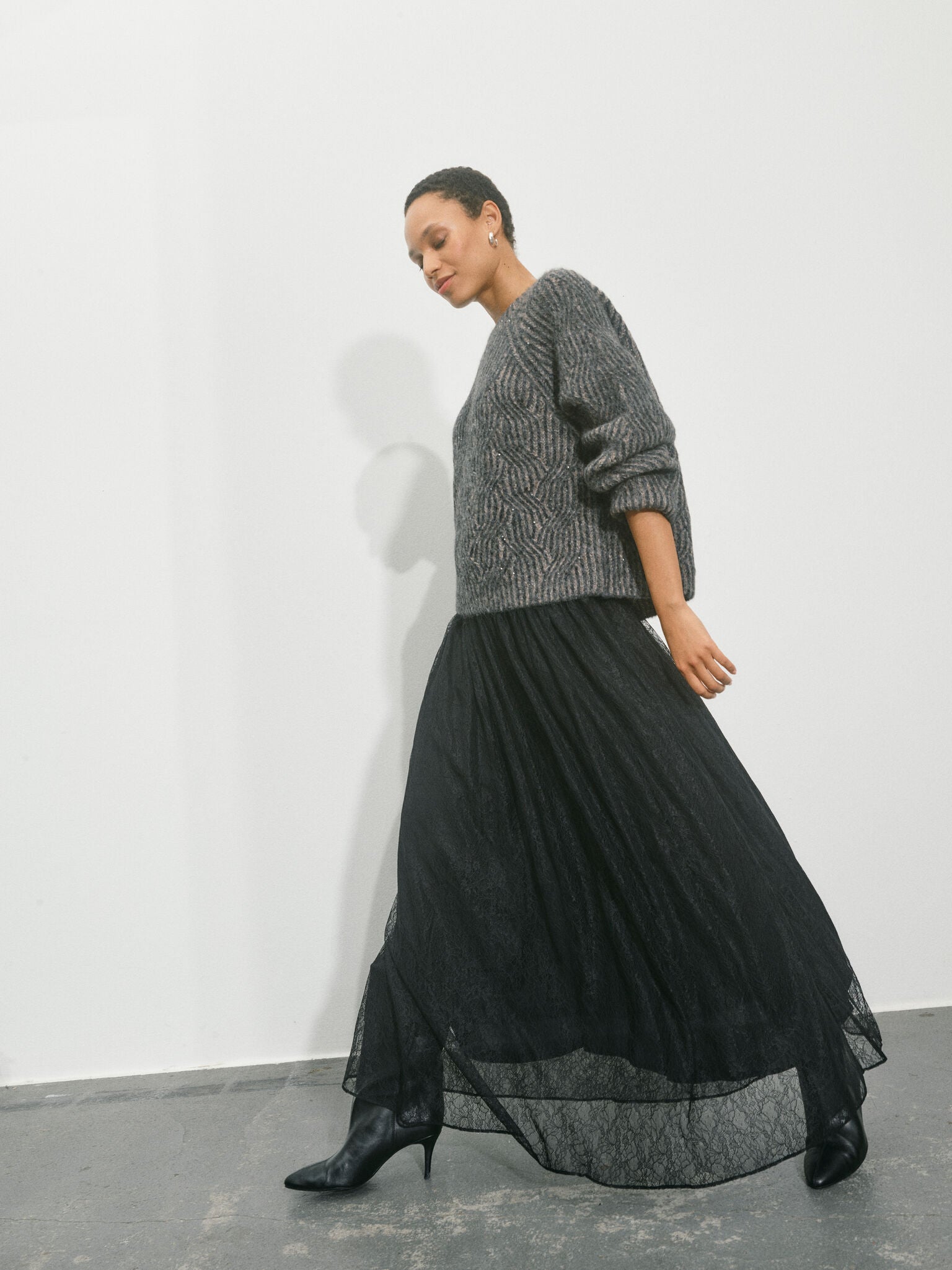 Modelshot / Black / Detail